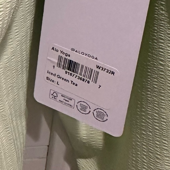 Dream Escape button down long sleeve in ice green tea - Picture 4 of 5